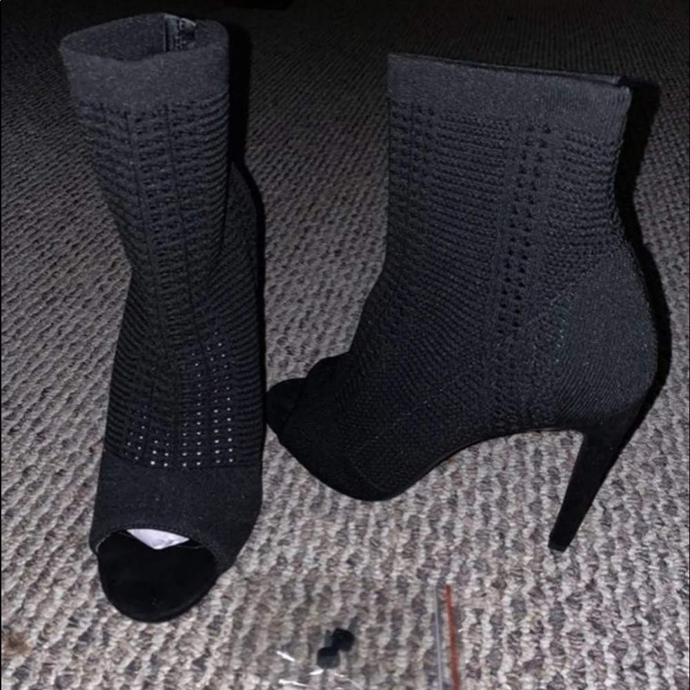 SOLD7.5 Booties Bundle NEW - Picture 4 of 6